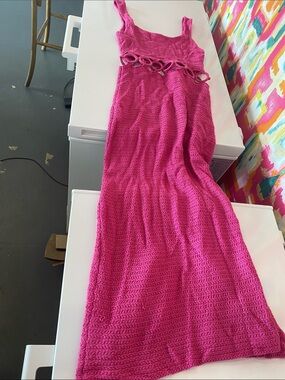 Hot Pink Crochet Maxi w/ Ring Detail Cutouts. Large-runs small. Cotton/acrylic.